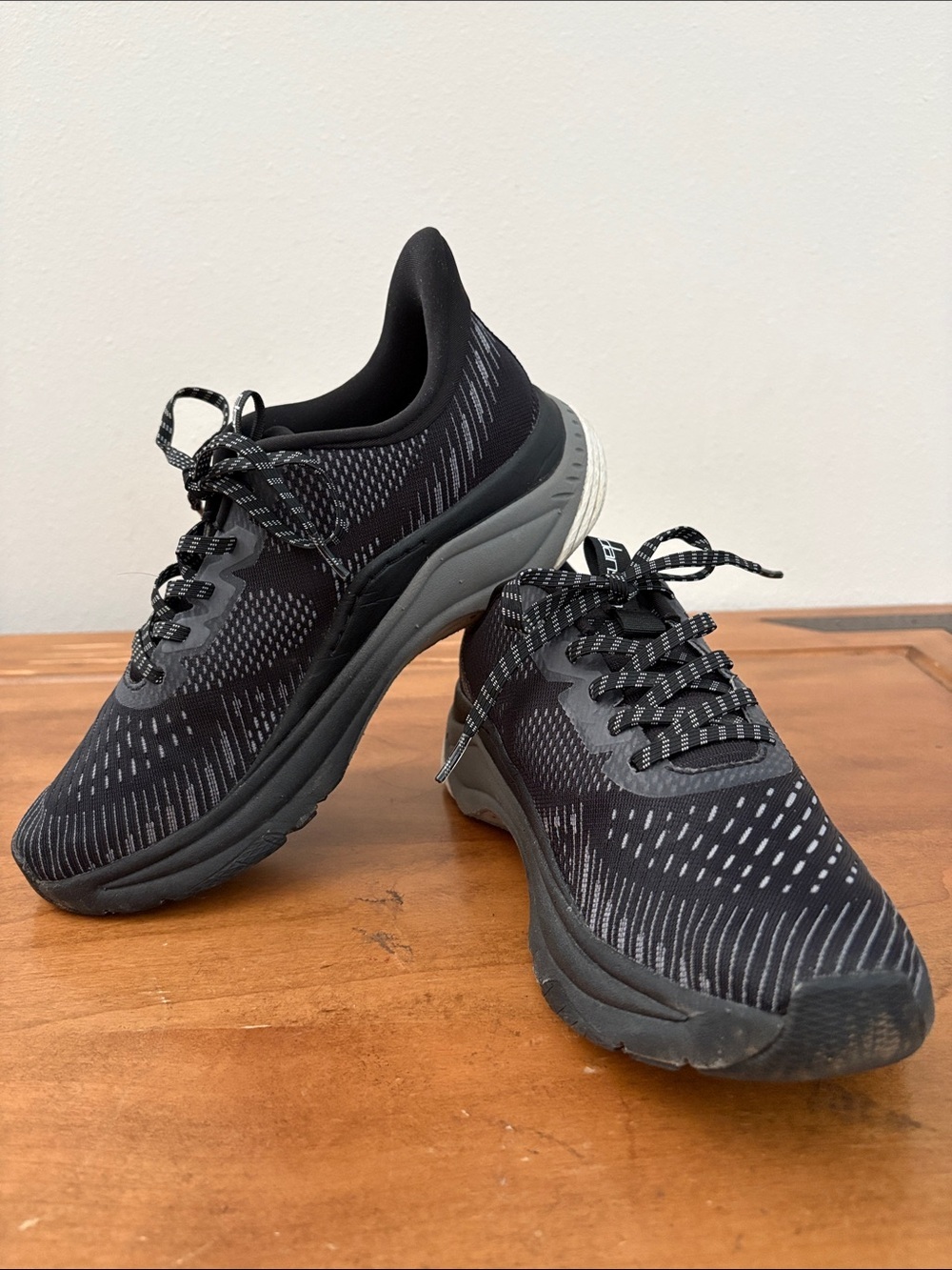 Dansko Peony Mesh Black Walking Comfort Sneakers Size 38
